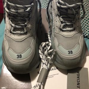 balenciaga triple s sneakers